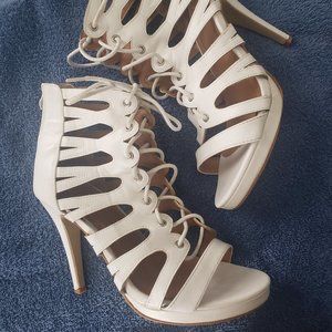 Size 8 - Forever 4" High Heels (White)